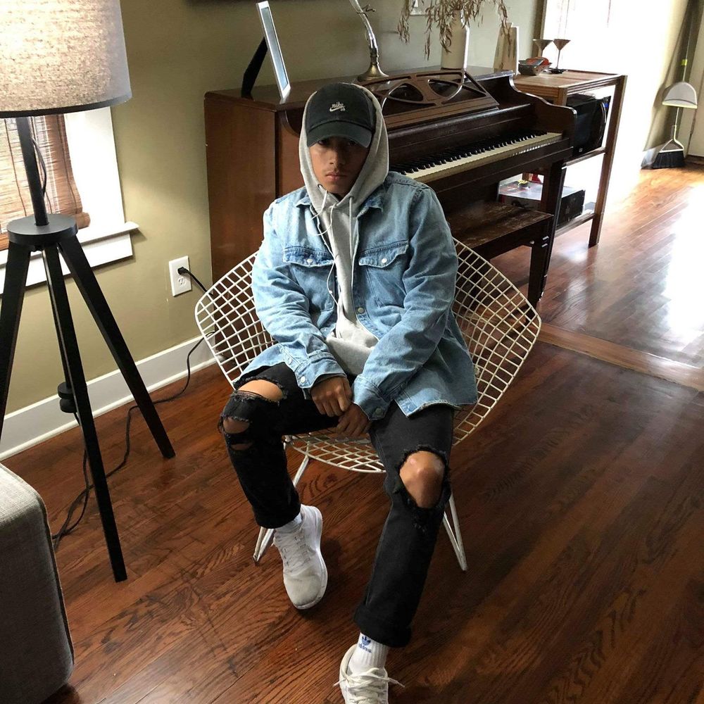 Meet your Posher, Alex